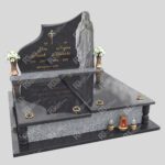 Doppelgrabstein mit Skulptur der Mutter Gottes CK 12 Foto 39