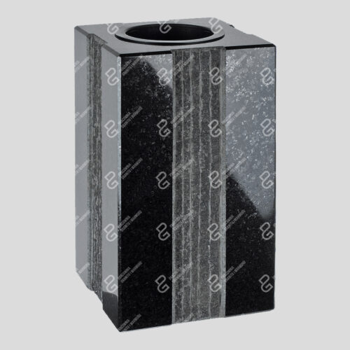 Grabvase aus Granit (Vase WKE 18 15x15x29)
