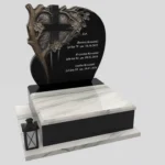 Urnengrabstein mit Baumskulptur und Kreuz U 85 Foto 37