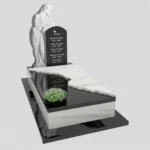 Einzelgrabstein mit Skulptur einer Mutter, die das Andenken der Angehörigen hütet CK 91 Foto 38