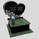 Urnengrabstein mit Herz- und Rosenskulptur U 96 Foto 38