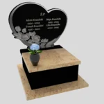 Urnengrabstein mit Herz- und Rosenskulptur U 96 Foto 40