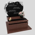 Urnengrabstein mit Rosen- und Vogelskulptur U 108 Foto 38